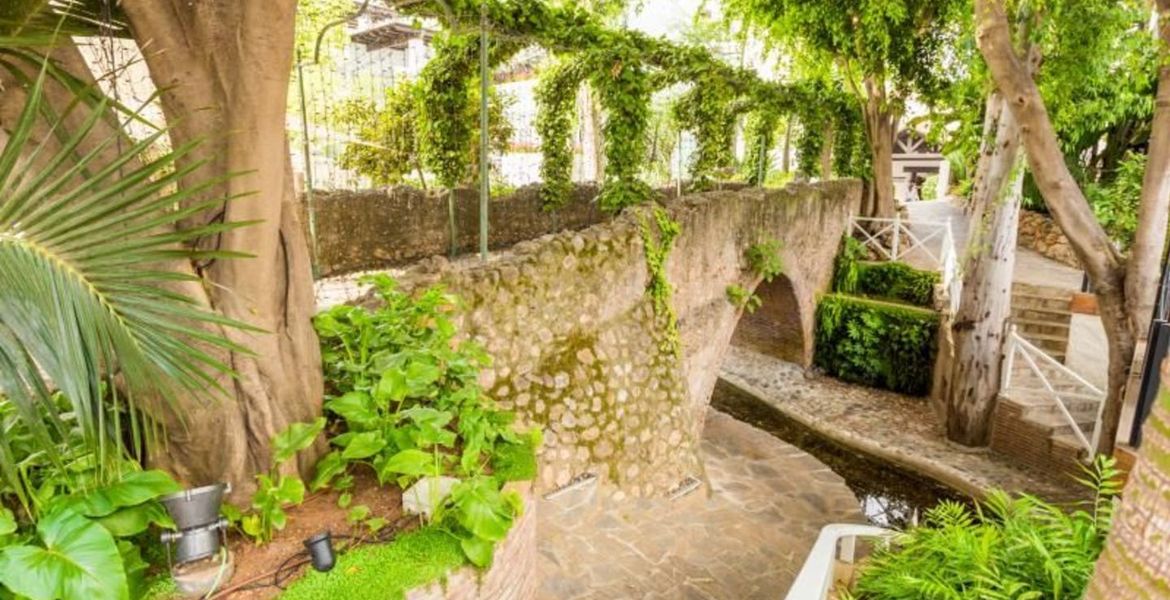 Luxury Suite for rent in Hotel Puente Romano Marbella