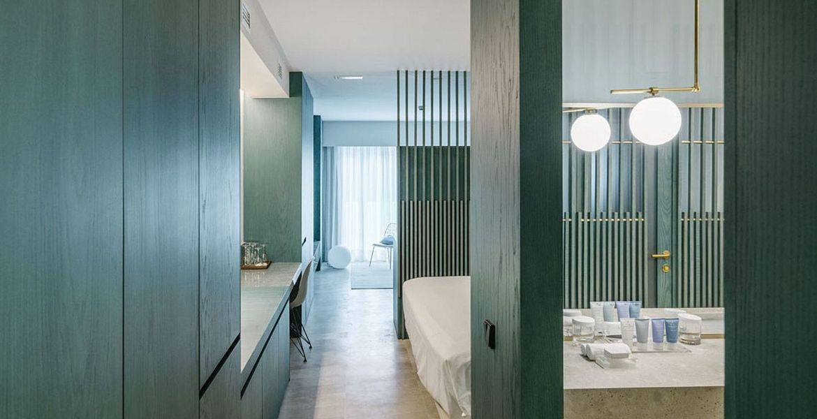 Private Suite One Bedroom in Hotel Puente Romano