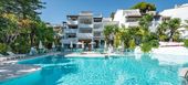 Private Suite One Bedroom in Hotel Puente Romano