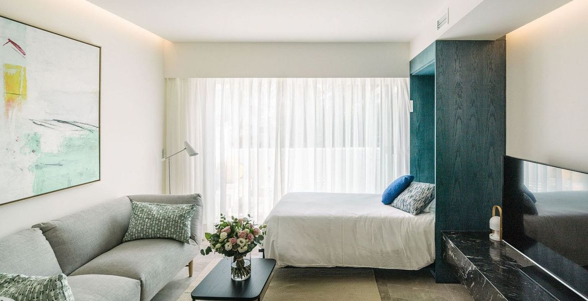 Private Suite One Bedroom in Hotel Puente Romano