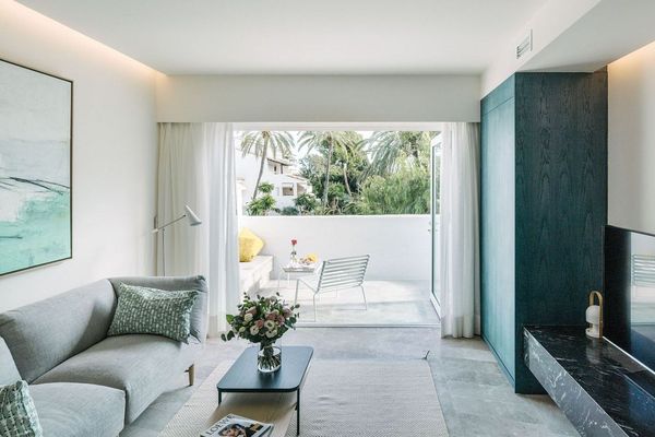 Private Suite One Bedroom in Hotel Puente Romano