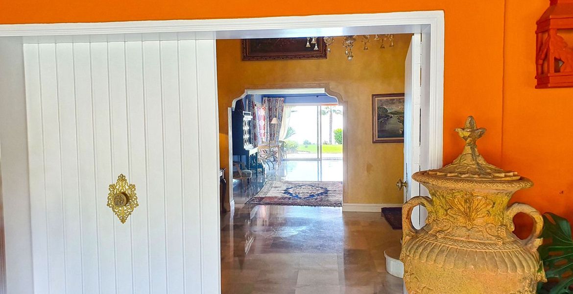 Villa for rent in Puente Romano