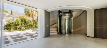Luxury Villa in Marbella Club 