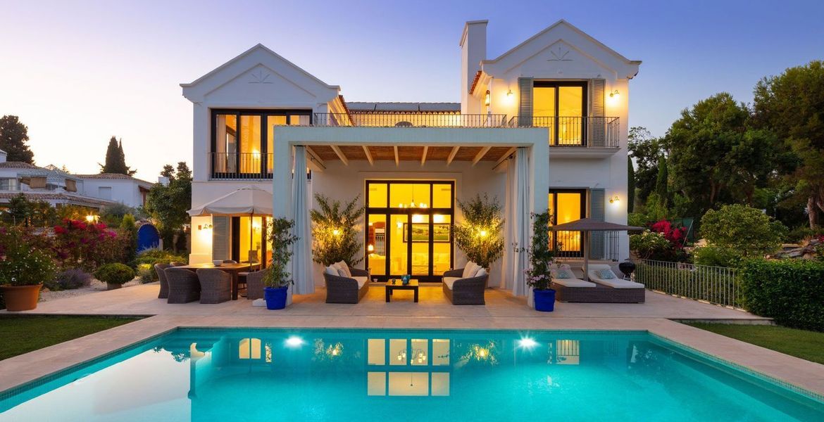 Villa for rent in Marbella Club area.