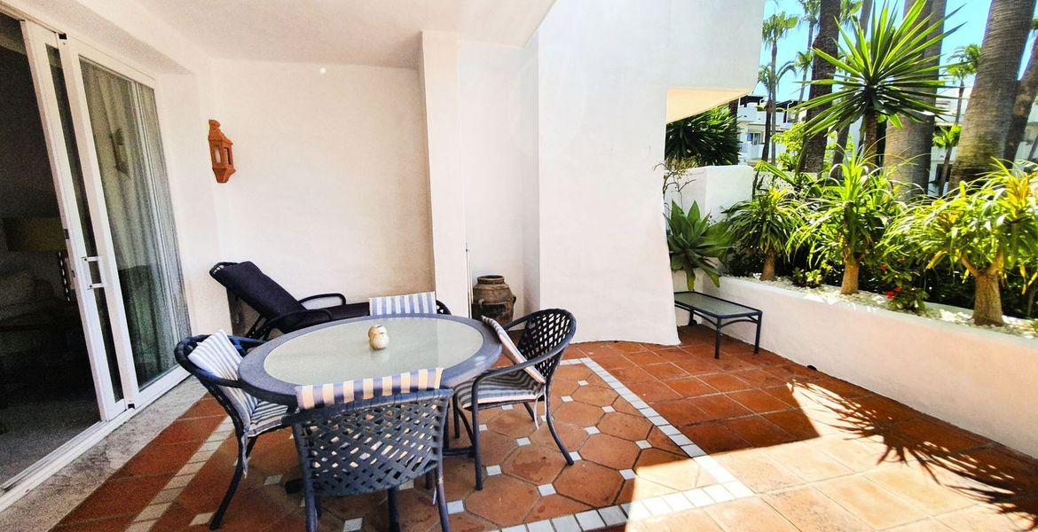 Apartment in Puente Romano