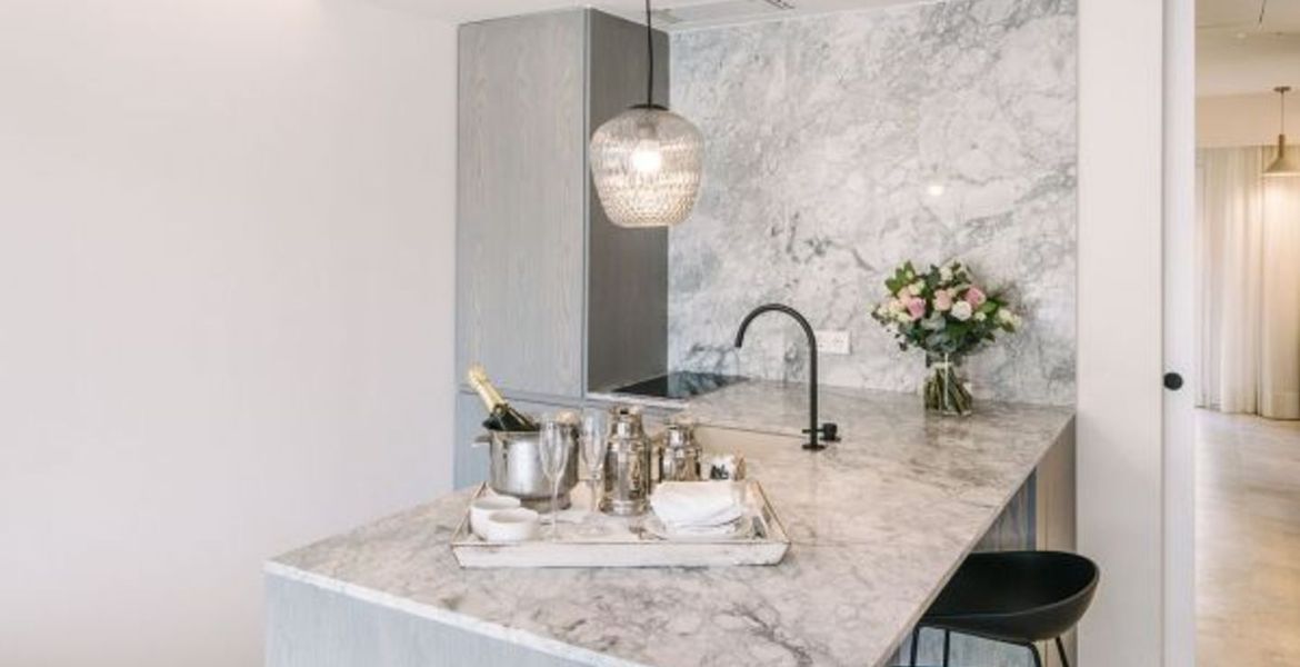 Private Suite One Bedroom in Hotel Puente Romano