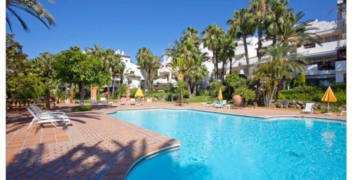 Apartment for rent in Marina Puente Romano