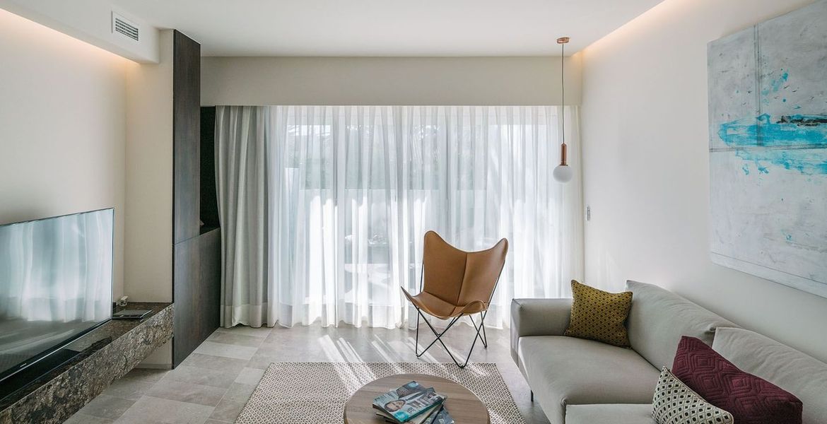Private Suite 2 Bedroom in Puente Romano Marbella