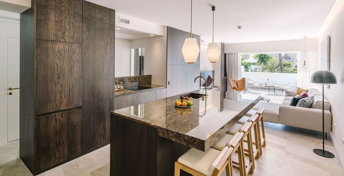 Private Suite 2 Bedroom in Puente Romano Marbella