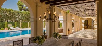 Villa in Golden Mile Puente Romano Marbella 