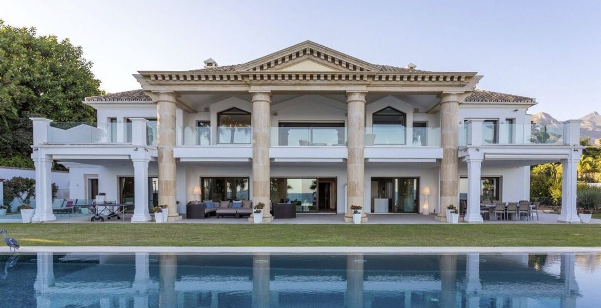 Luxury Villa in Marbella Club area Golden Mile