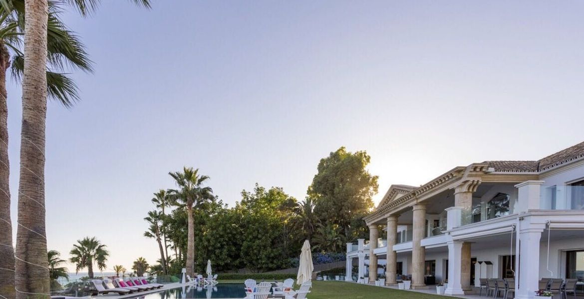 Luxury Villa in Marbella Club area Golden Mile