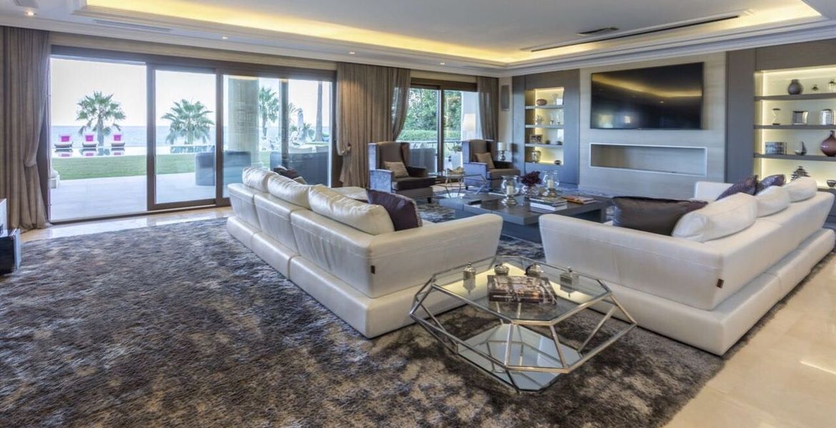 Luxury Villa in Marbella Club area Golden Mile