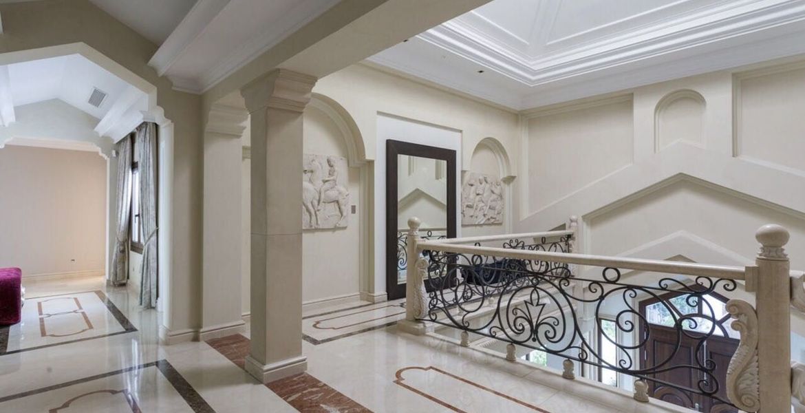 Luxury Villa in Marbella Club area Golden Mile