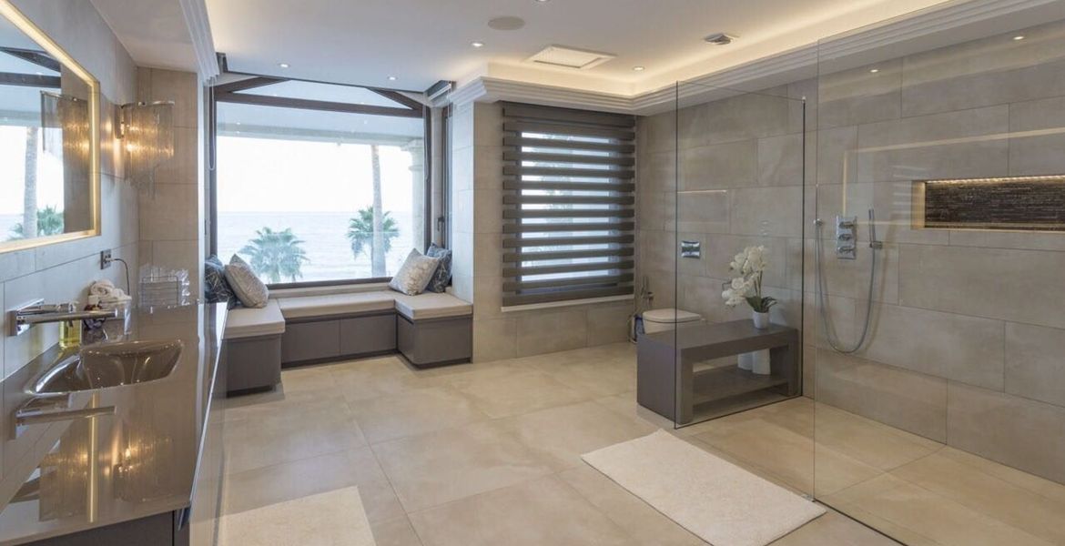 Luxury Villa in Marbella Club area Golden Mile