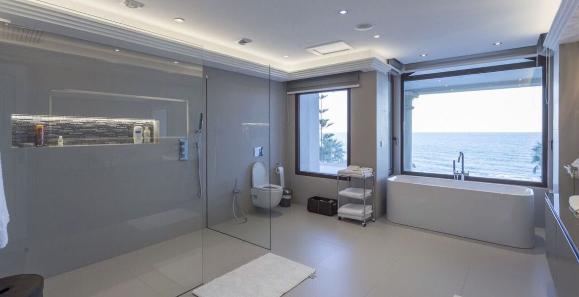 Luxury Villa in Marbella Club area Golden Mile
