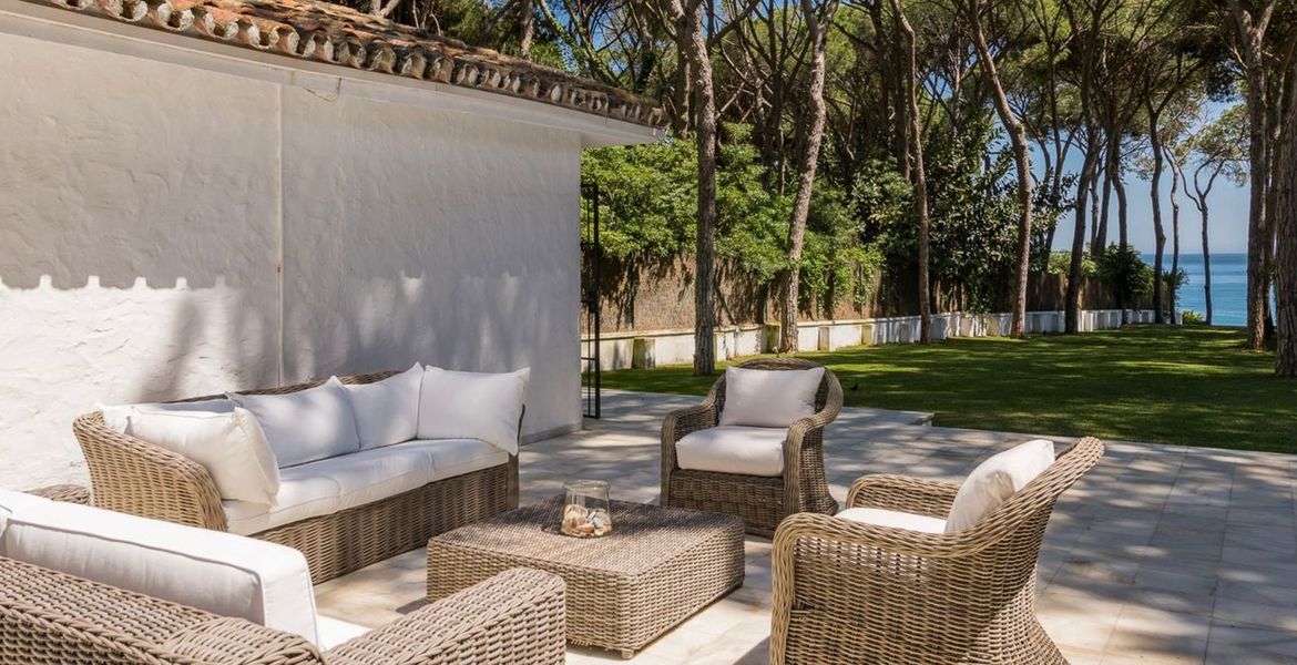 Rent Villa in Marbella Club