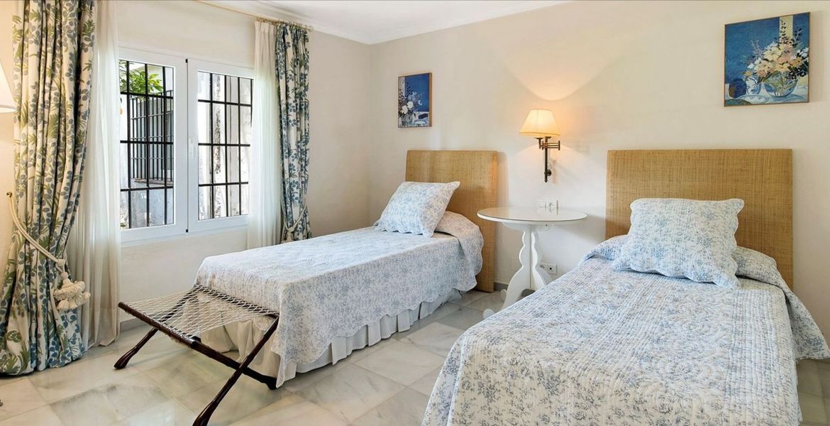 Rent Villa in Marbella Club