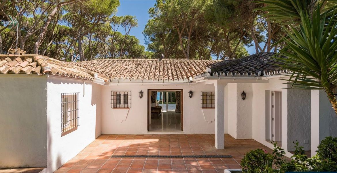 Rent Villa in Marbella Club