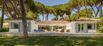 Rent Villa in Marbella Club