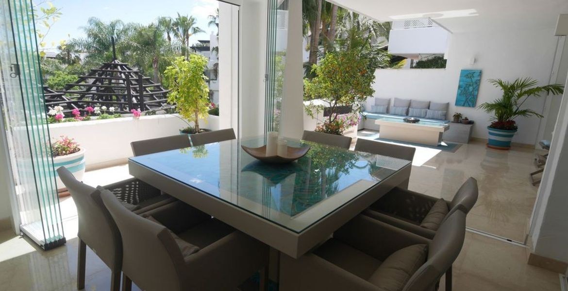 Apartment for rent in Marina Puente Romano Japanese Garden