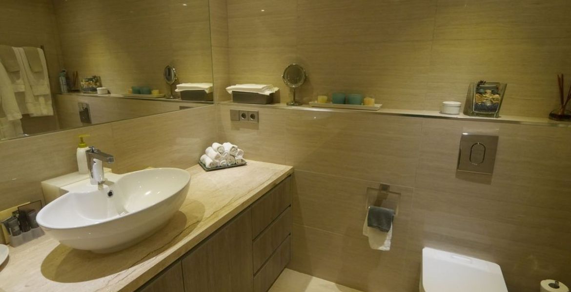 Apartment for rent in Marina Puente Romano Japanese Garden