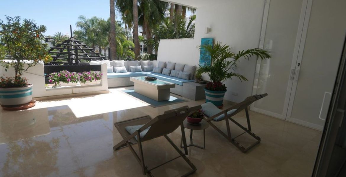 Apartment for rent in Marina Puente Romano Japanese Garden