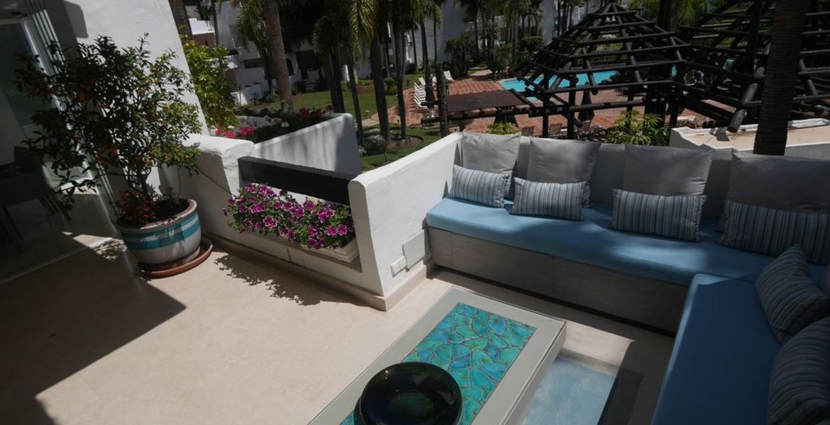 Apartment for rent in Marina Puente Romano Japanese Garden