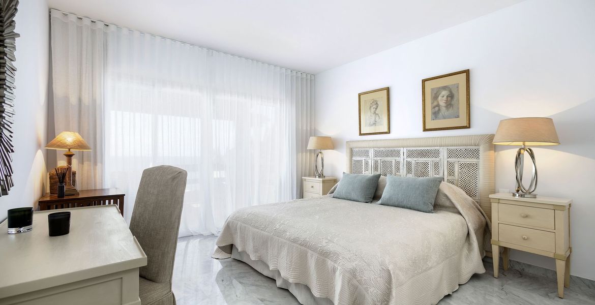 Penthouse for rental in Marina Puente Romano Marbella