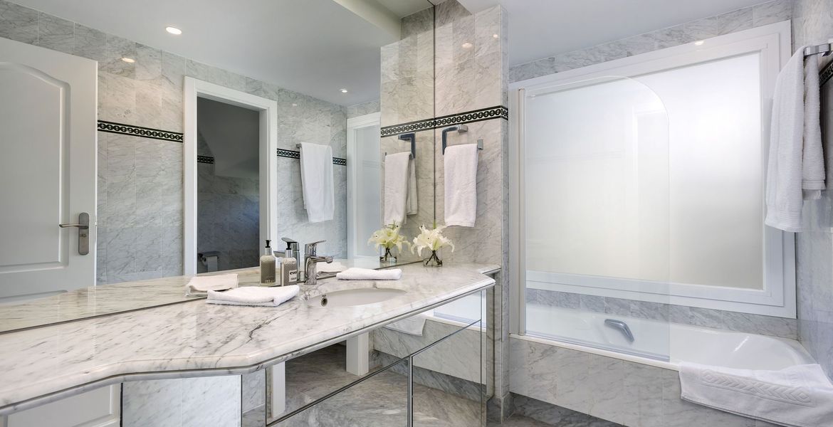 Penthouse for rental in Marina Puente Romano Marbella