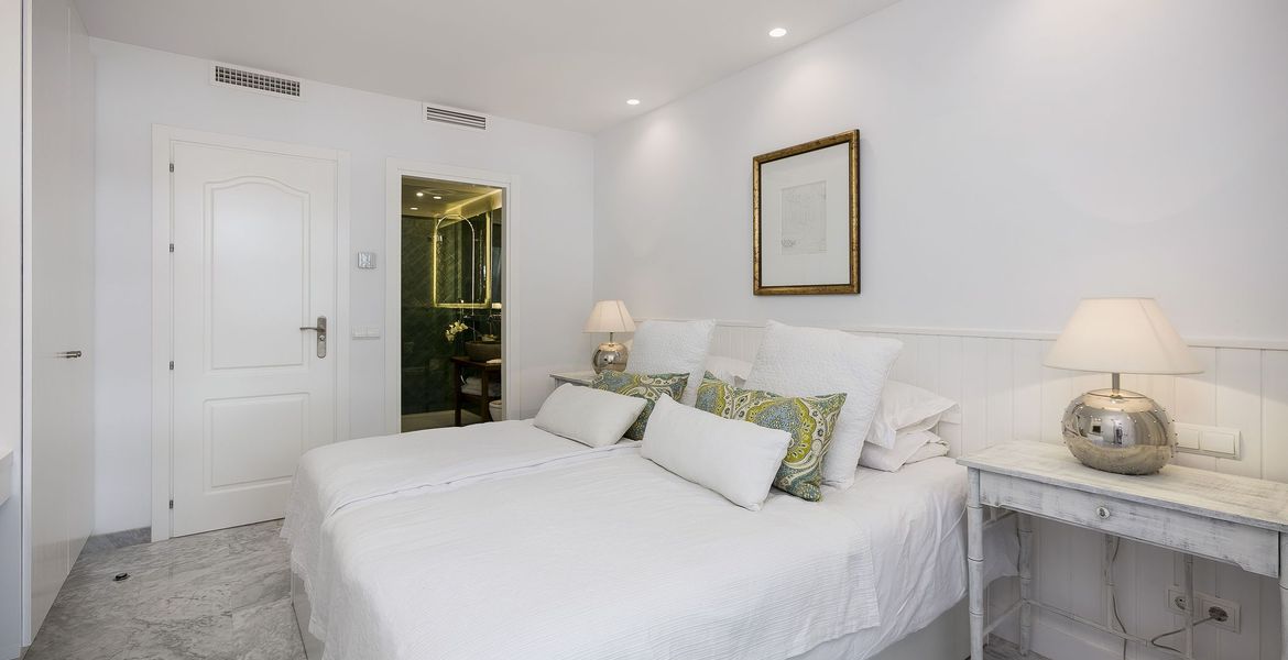 Penthouse for rental in Marina Puente Romano Marbella