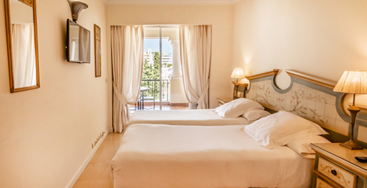 2 bedroom suite for rent in Marbella of 100 m2.