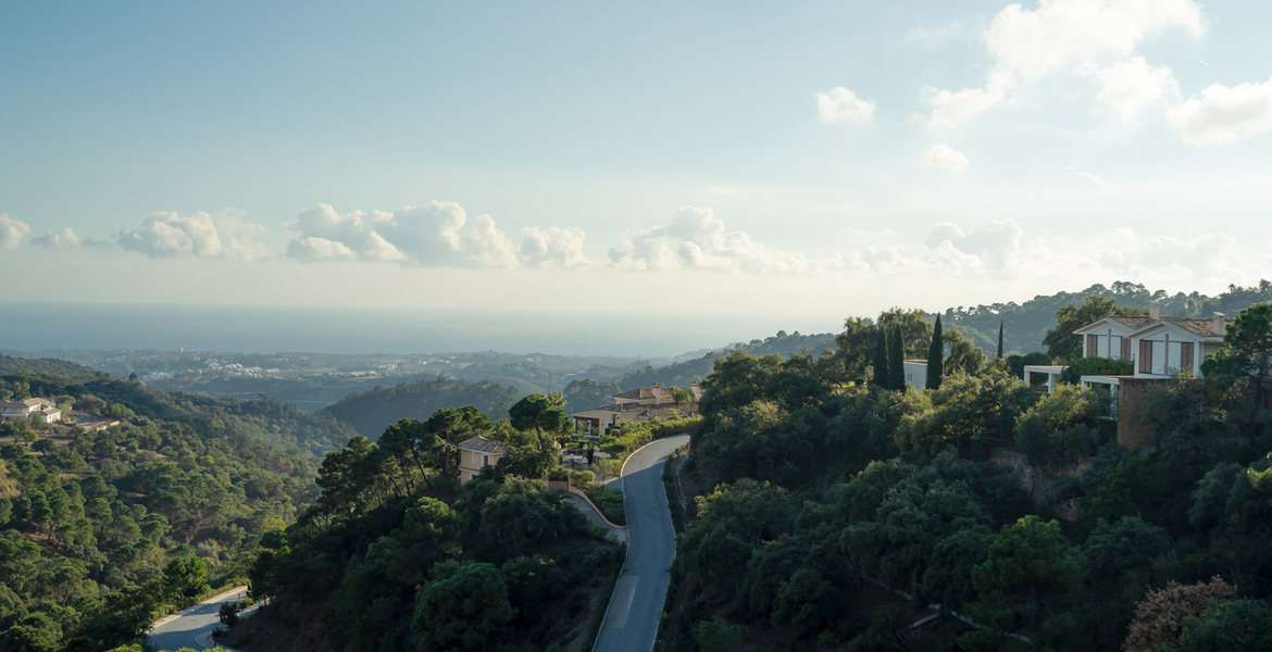 Exclusive luxury villa with panoramic views in La Zagaleta