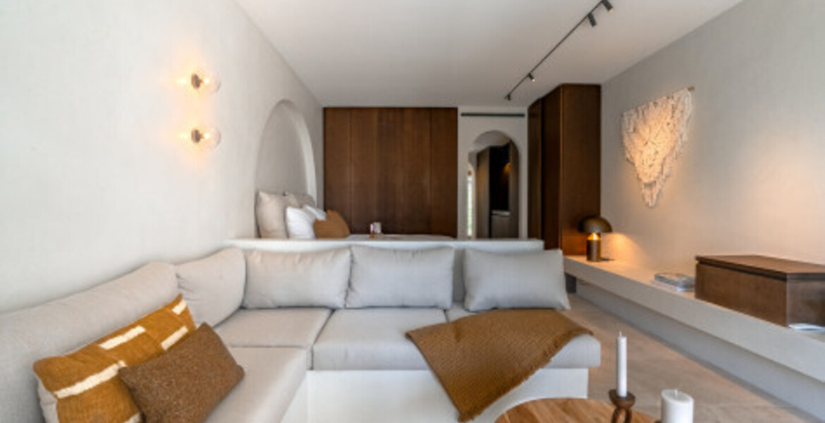 Private Suite One Bedroom in Hotel Puente Romano