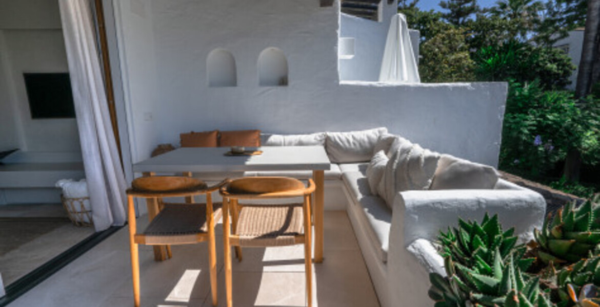 Private Suite One Bedroom in Hotel Puente Romano