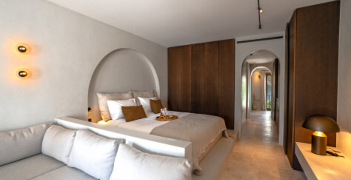 Private Suite One Bedroom in Hotel Puente Romano