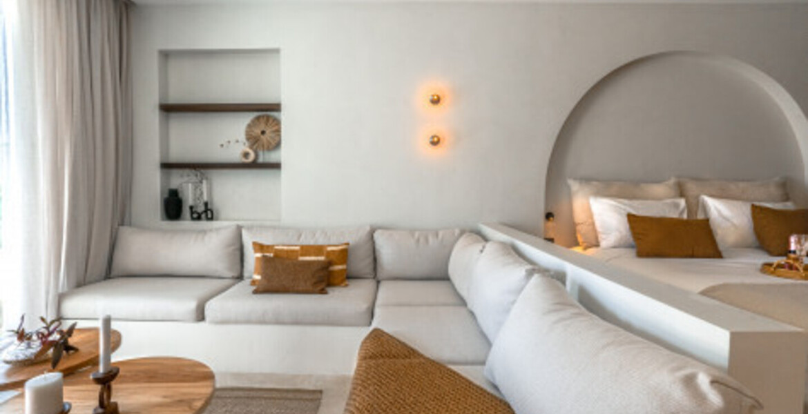 Private Suite One Bedroom in Hotel Puente Romano