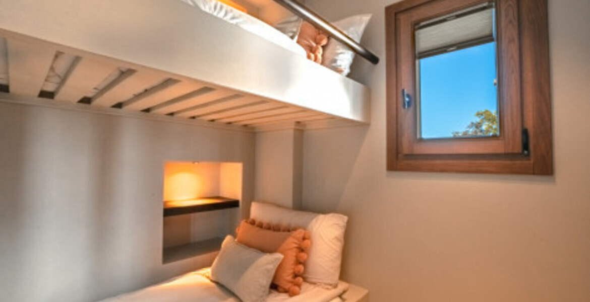 Private Suite One Bedroom in Hotel Puente Romano