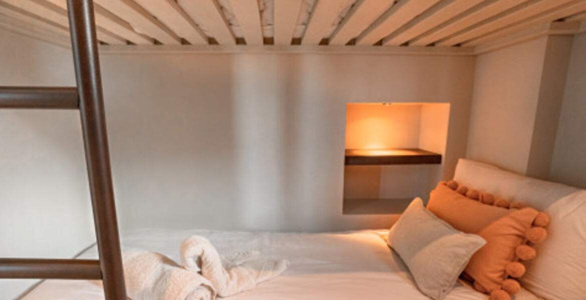 Private Suite One Bedroom in Hotel Puente Romano
