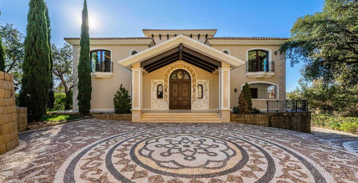 This stunning luxurious villa is being built in the prestigi