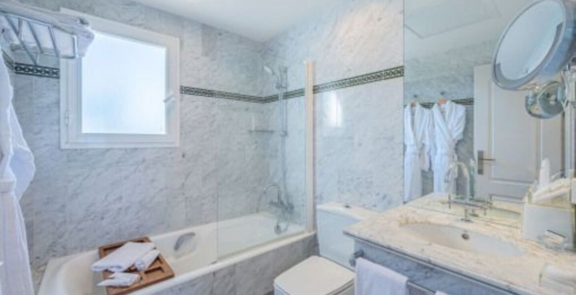 Penthouse duplex for rental in Marina Puente Romano Hotel
