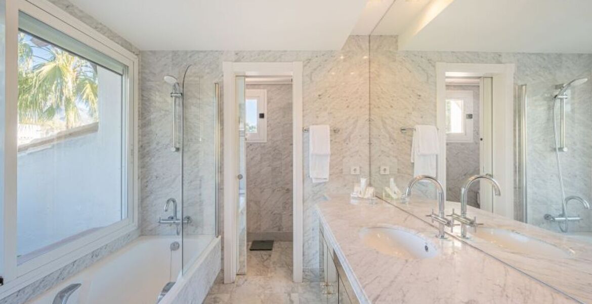Penthouse duplex for rental in Marina Puente Romano Hotel