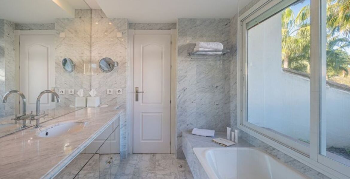 Penthouse duplex for rental in Marina Puente Romano Hotel