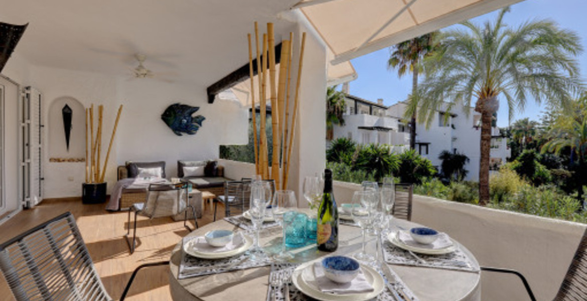 Situated in a privileged location in Puente Romano Phase II