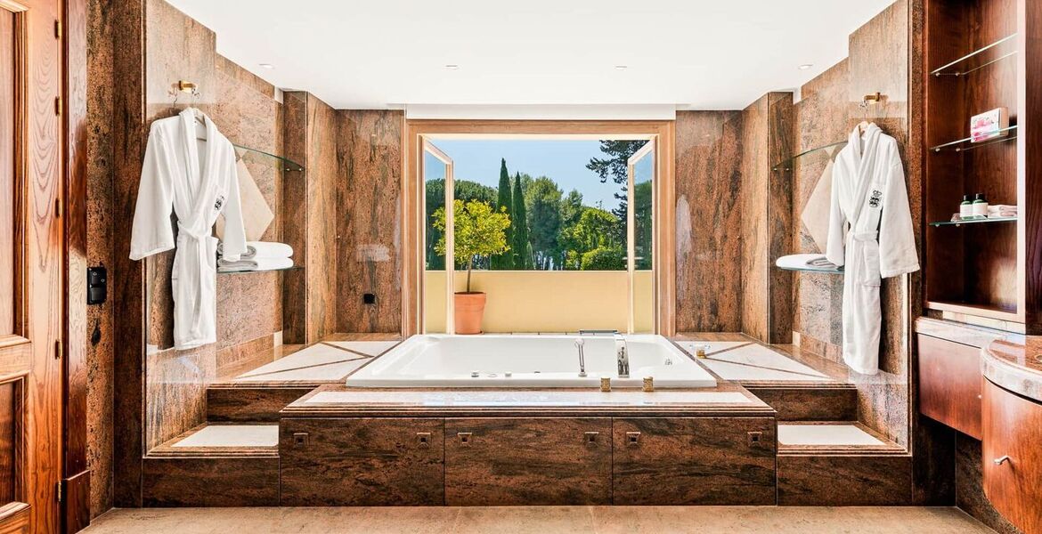 Luxury villa for rent in Marbella Club