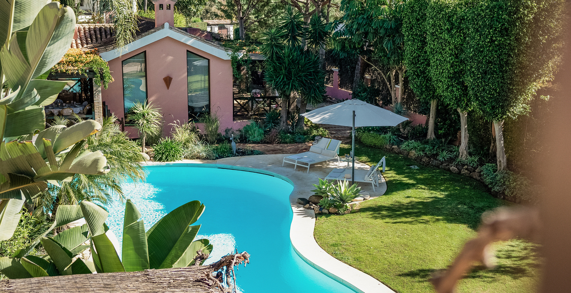 LUXURY SEA SIDE VILLA BETWEEN PUENTE ROMANO & MARBELLA CLUB
