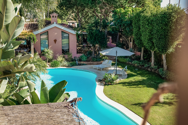 LUXURY SEA SIDE VILLA BETWEEN PUENTE ROMANO & MARBELLA CLUB