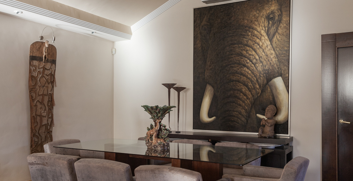 LUXURY SEA SIDE VILLA BETWEEN PUENTE ROMANO & MARBELLA CLUB