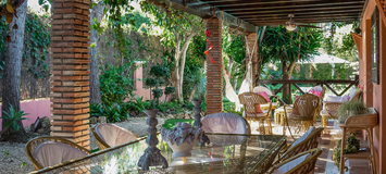 LUXURY SEA SIDE VILLA BETWEEN PUENTE ROMANO & MARBELLA CLUB