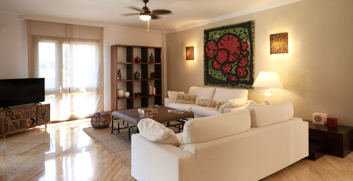 LUXURY SEA SIDE VILLA BETWEEN PUENTE ROMANO & MARBELLA CLUB